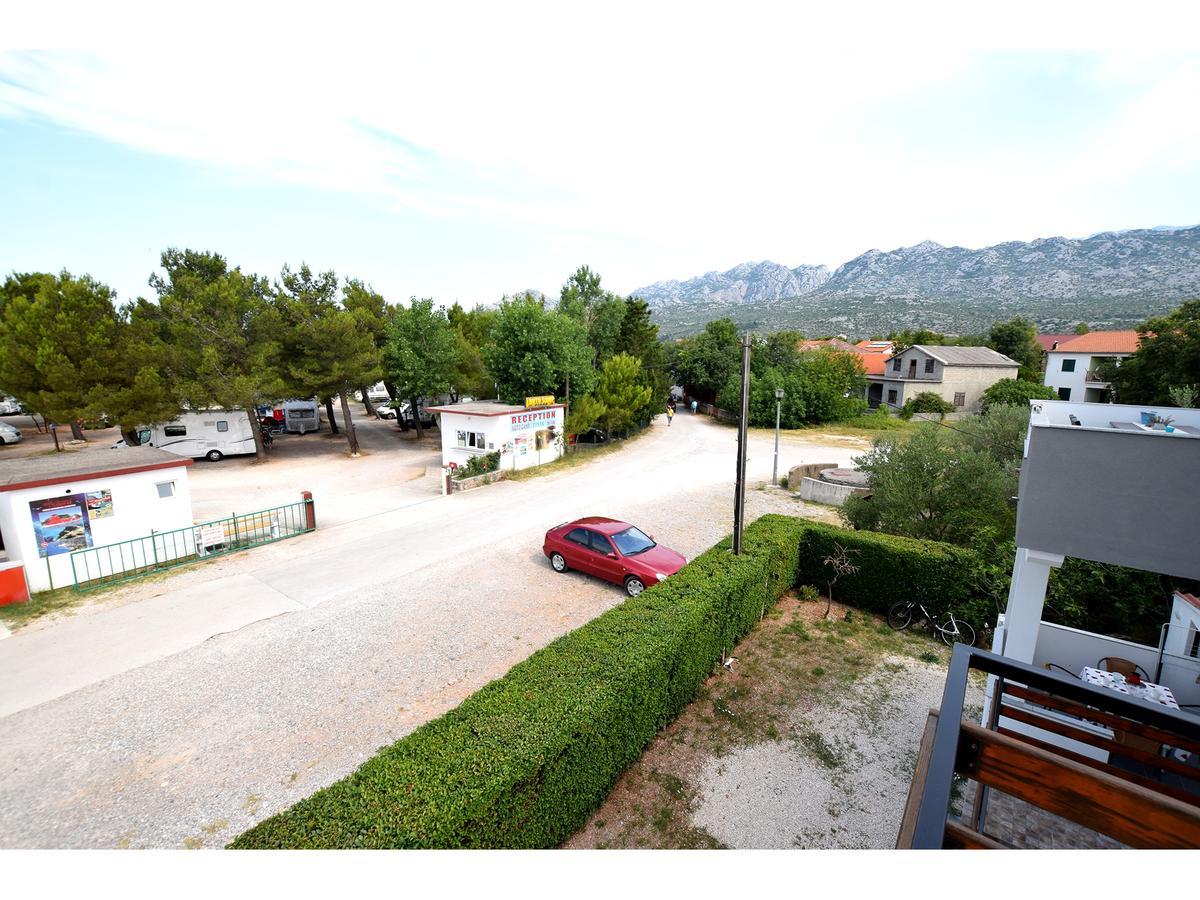 Apartments Laroom Seline Bagian luar foto